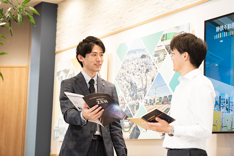 不動産事業部門 江神 徹也 - 先輩社員紹介 ｜静岡鉄道株式会社 新卒
