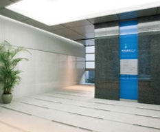 本社1F エレベーターホール